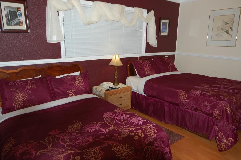 Tahoe Chalet Inn, The Theme Inn Lake Tahoe Room photo